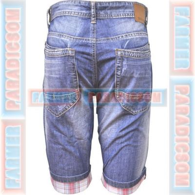 Elérhető Középkék színben