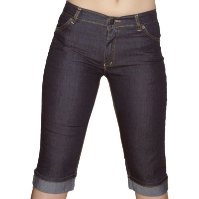 Elérhető Feketés-kék színben