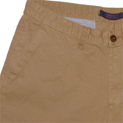 Elérhető Világoskeki színben