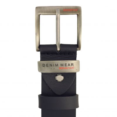 Elérhető Fekete színben