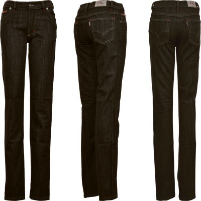 Elérhető Fekete színben