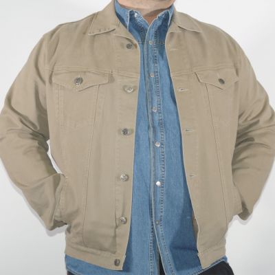 Elérhető Bézs színben