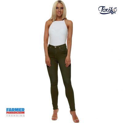 Elérhető Keki színben