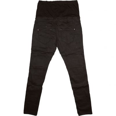 Elérhető Fekete színben