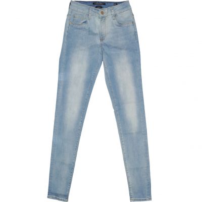 Elérhető Világoskék színben