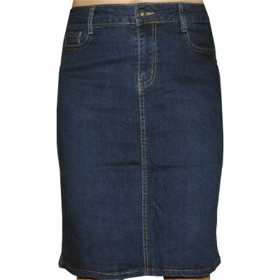 Elérhető Sötétkék színben