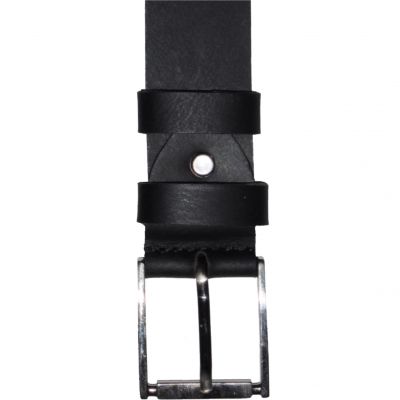 Elérhető Fekete színben